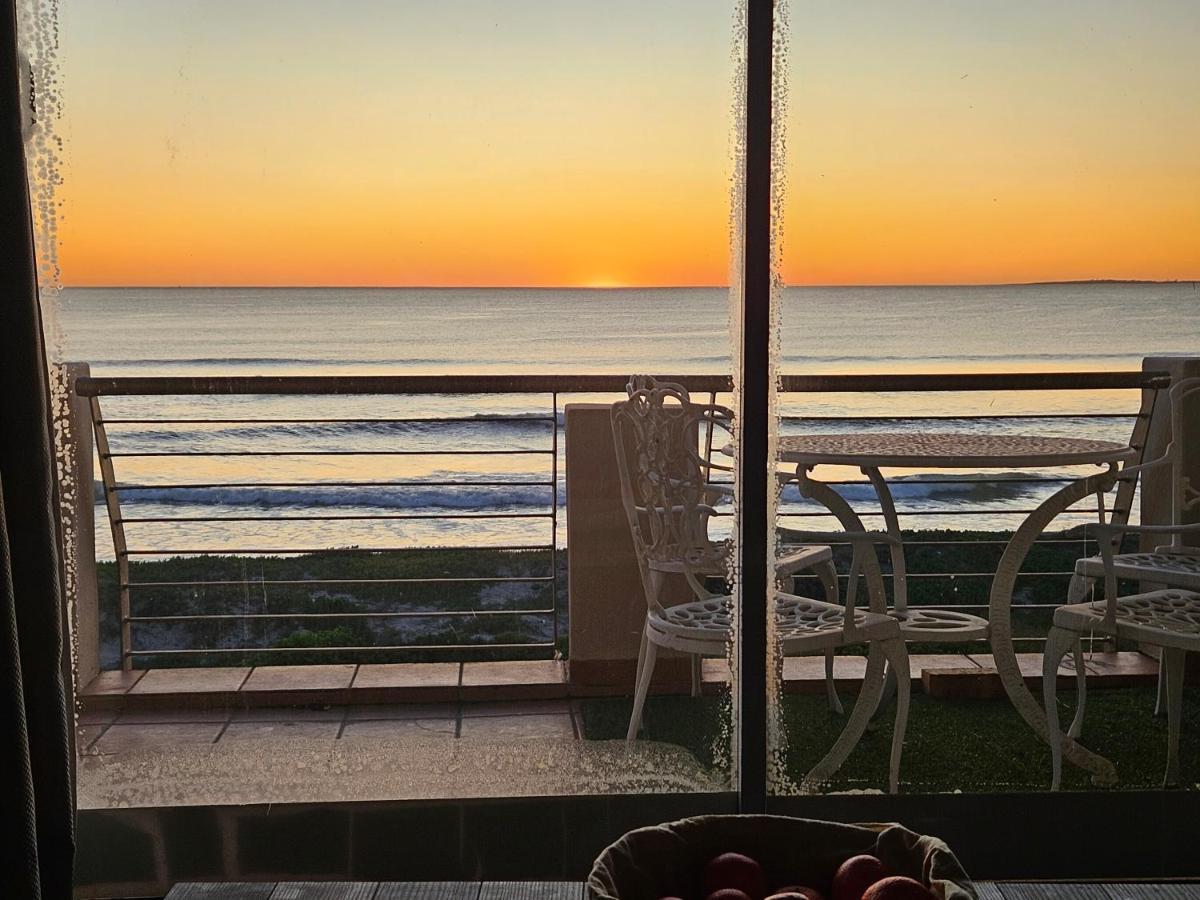 At My Beachfront Flat Cape Town Bagian luar foto